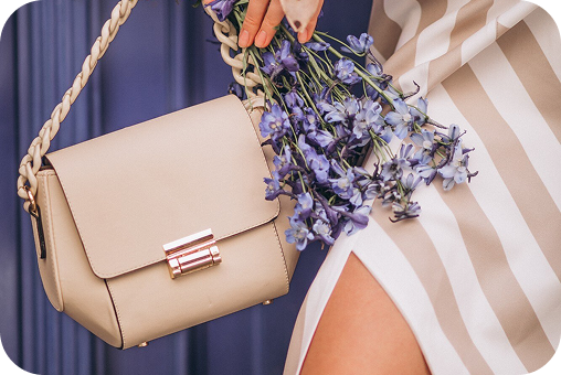 Shopanetic bag lifestyle image